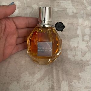 VIKTOR&ROLF FLOWERBOMB ORIGINAL 1.7oz EU DE PARFUM
